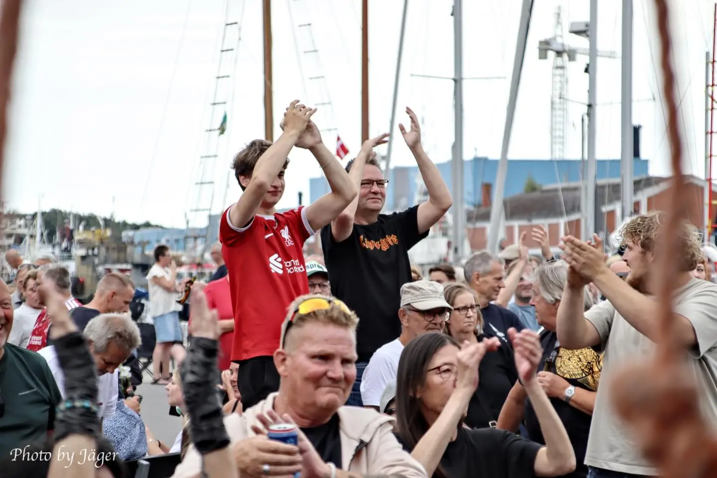 Live Wire spiller live, 1. august 2026