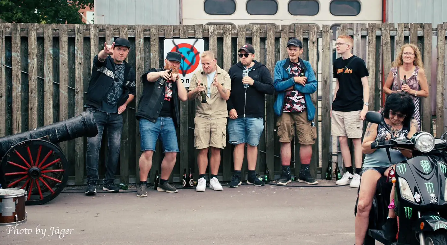 Live Wire spiller live, 1. august 2026